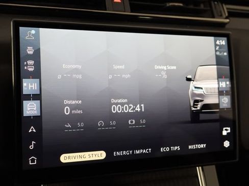 Used 2024 Land Rover Range Rover Velar Dynamic SE AWD/4WD image 37