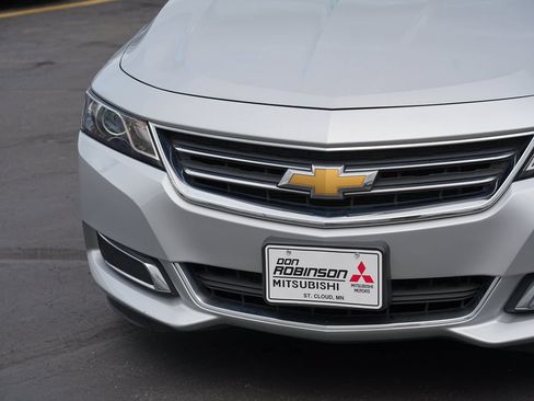 Used 2016 Chevrolet Impala LT FWD image 9