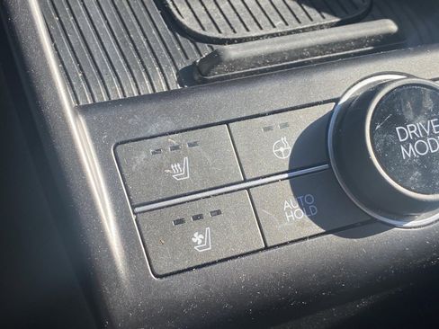 Used 2025 Hyundai Kona Limited image 18