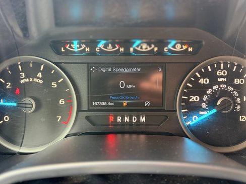 Used 2019 Ford F150 XLT w/ Equipment Group 302A Luxury AWD/4WD image 11