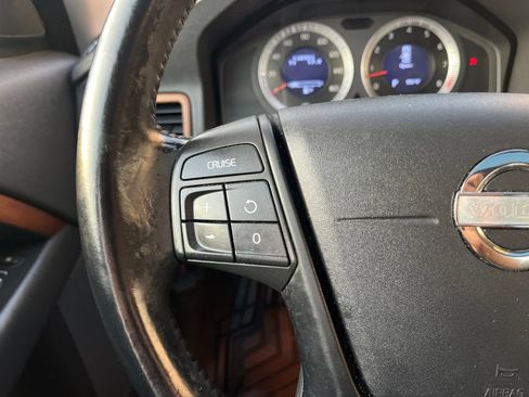 Used 2010 Volvo XC70 3.2 AWD/4WD image 21