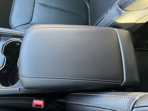 New 2025 Jeep Grand Cherokee L Limited image 31