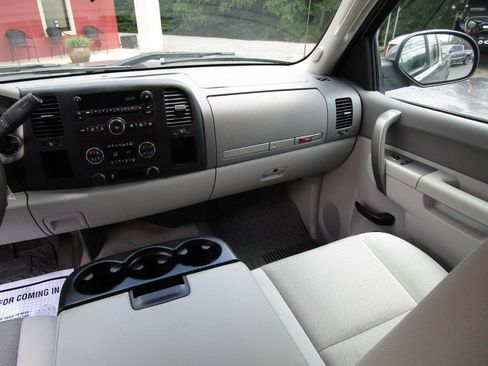 Used 2013 GMC Sierra 1500 SLE RWD image 10