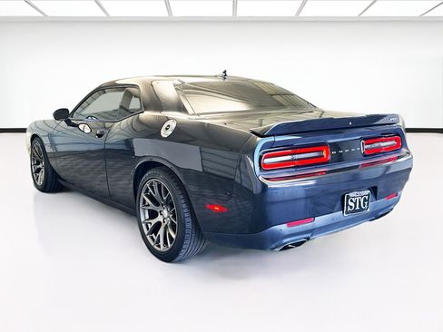 Used 2015 Dodge Challenger SRT image 6