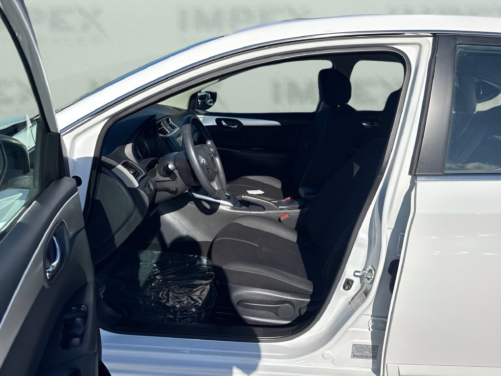 Used 2018 Nissan Sentra S FWD image 9