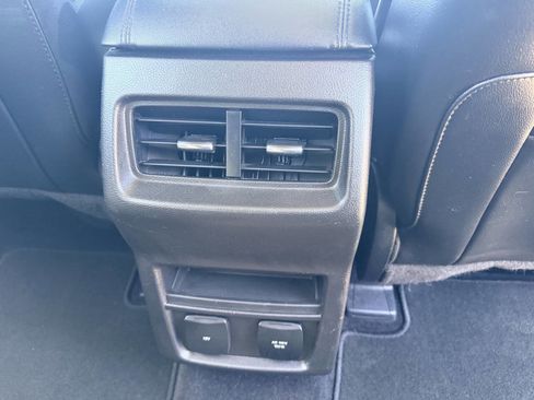 Used 2017 Ford Edge SEL w/ Equipment Group 201A image 48