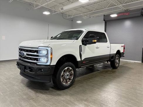Certified 2025 Ford F250 King Ranch image 8