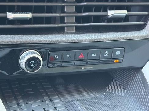 Used 2025 Ford Explorer Platinum w/ Ultimate Package AWD/4WD image 35