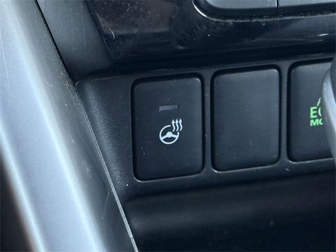 Used 2024 Mitsubishi Eclipse Cross AWD image 19