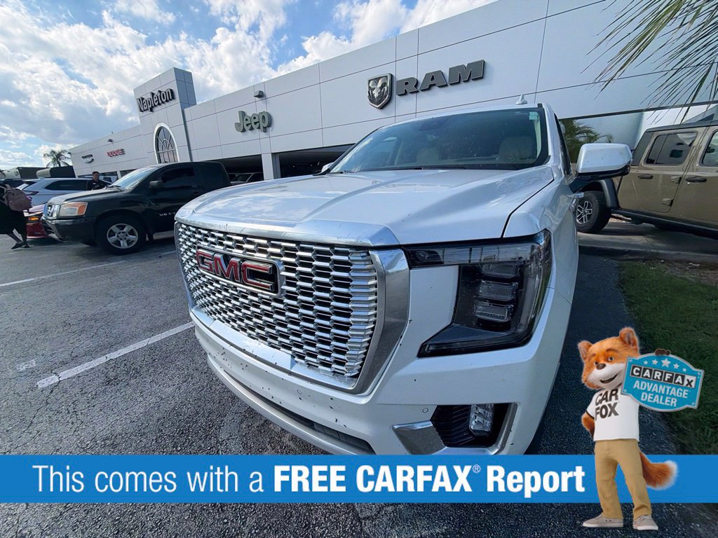 Used 2024 GMC Yukon XL Denali w/ Advanced Technology Package AWD/4WD image 3