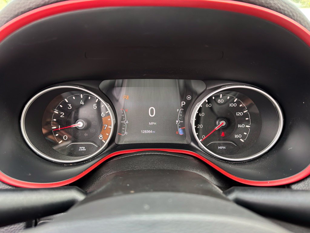Used 2017 Jeep Compass Trailhawk w/ Popular Equipment Group AWD/4WD image 9