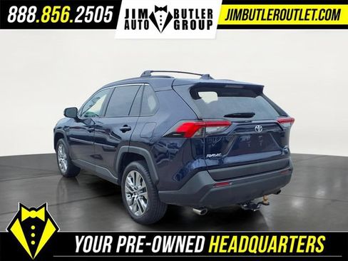 Used 2021 Toyota RAV4 XLE Premium AWD/4WD image 26