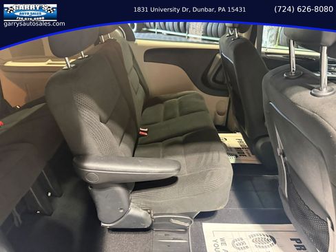 Used 2017 Dodge Grand Caravan SE FWD image 27