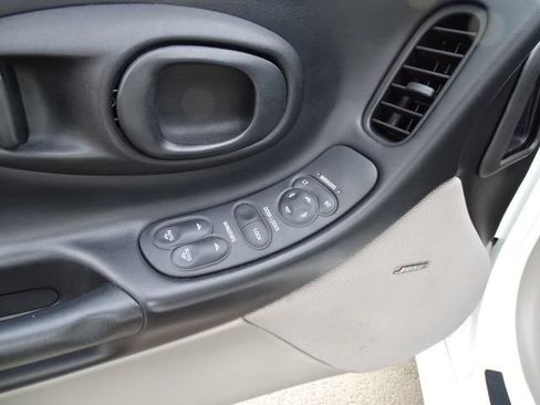 Used 1997 Chevrolet Corvette Coupe image 11