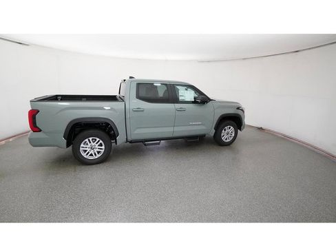 New 2025 Toyota Tundra SR5 w/ SR5 Premium Package AWD/4WD image 10