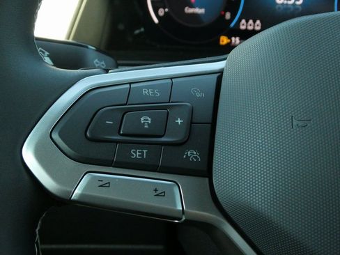 Used 2026 Volkswagen Atlas Cross Sport SE AWD/4WD image 11