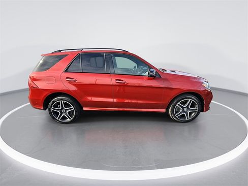 Used 2018 Mercedes-Benz GLE 350 w/ Parking Assist Package image 9