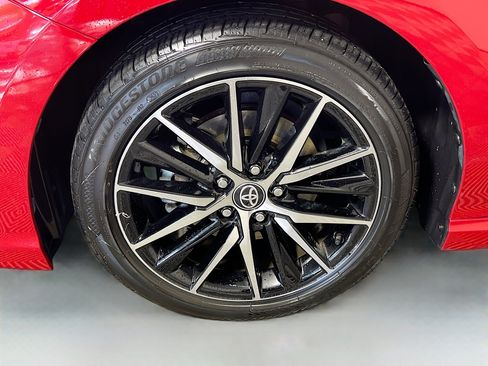 Used 2024 Toyota Camry SE image 14