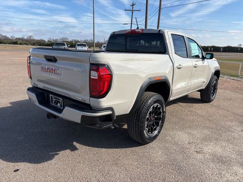New 2026 GMC Canyon AT4 w/ AT4 Premium Package image 5