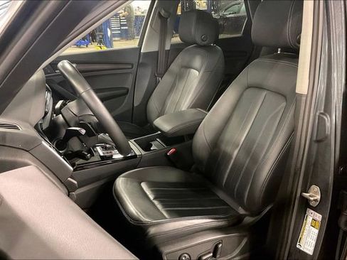 Used 2024 Audi Q5 2.0T Premium image 25