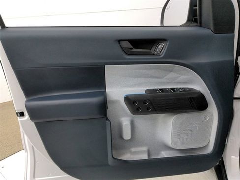 Used 2025 Ford Maverick XLT w/ Equipment Group 302A image 34