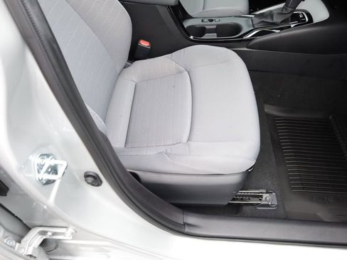 Certified 2025 Toyota Corolla SE w/ SE Premium Package image 24