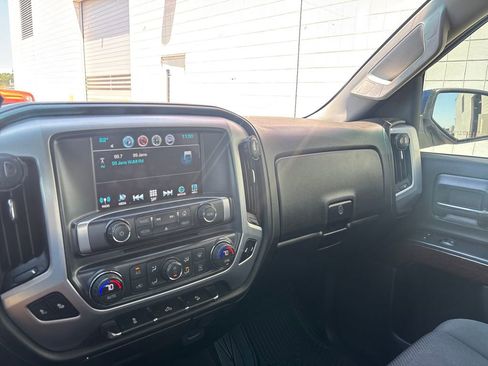 Used 2017 GMC Sierra 1500 SLE w/ SLE Value Package AWD/4WD image 15