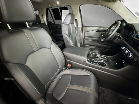 Certified 2024 Honda Pilot Touring image 38