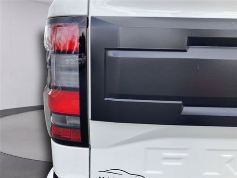 New 2026 Nissan Frontier Pro-X w/ Pro-X Convenience Package RWD image 11