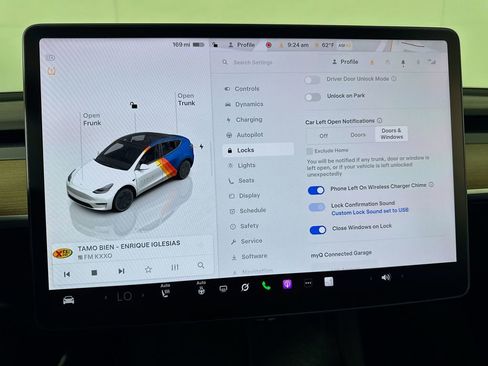 Used 2022 Tesla Model Y Long Range AWD/4WD image 27
