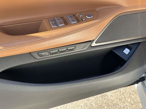 Used 2020 BMW 750i xDrive w/ M Sport Package image 13