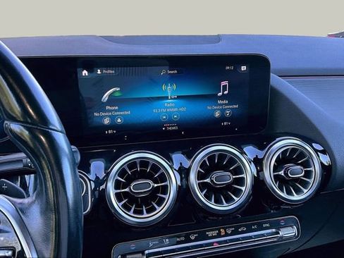 Certified 2022 Mercedes-Benz GLA 250 4MATIC image 12