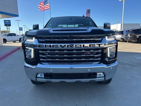 Used 2023 Chevrolet Silverado 2500 LTZ w/ LTZ Plus Package image 3