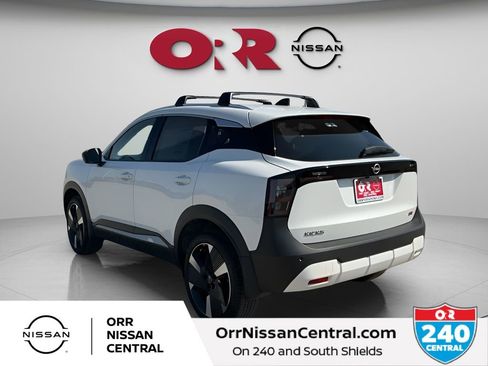 New 2026 Nissan Kicks SR w/ SR Premium Package FWD image 7