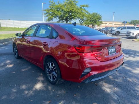Used 2024 Kia Forte LXS FWD image 5