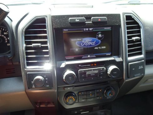 Used 2015 Ford F150 XLT w/ Equipment Group 302A Luxury AWD/4WD image 23