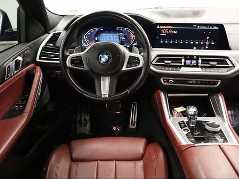 Used 2022 BMW X6 xDrive40i w/ M Sport Package image 16
