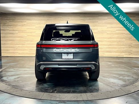 Used 2023 Rivian R1S Adventure AWD/4WD image 19