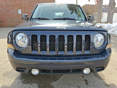 Used 2014 Jeep Patriot Latitude image 2