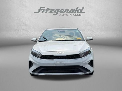 Used 2022 Kia Forte LXS FWD image 2
