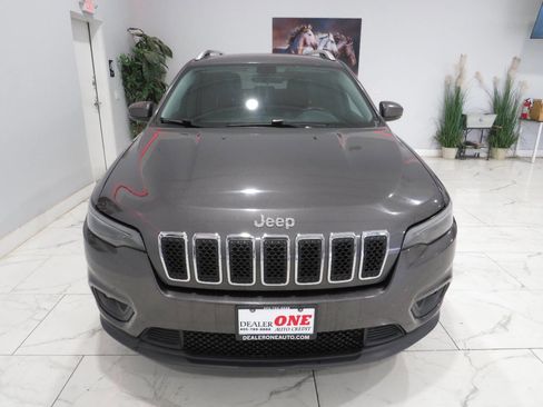 Used 2019 Jeep Cherokee Latitude Plus FWD image 8