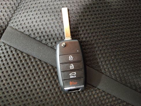 Used 2020 Kia Optima LX FWD image 32