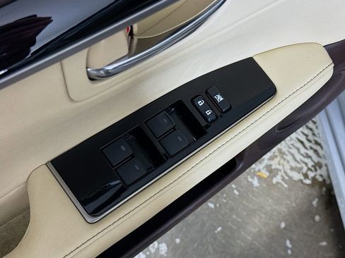 Used 2016 Lexus ES 350 image 16