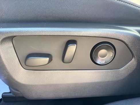 Used 2025 Buick Envision Sport Touring image 25