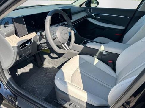 New 2025 Hyundai Sonata SEL image 9