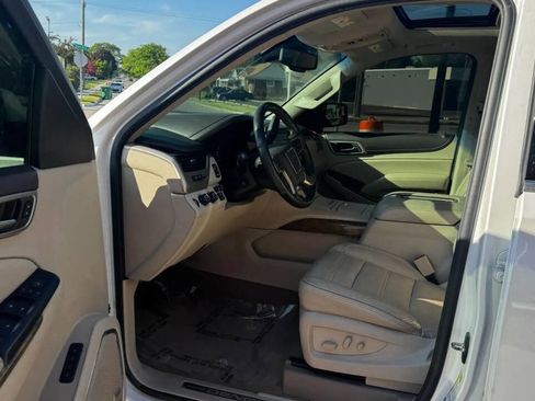 Used 2016 GMC Yukon Denali w/ Open Road Package AWD/4WD image 11
