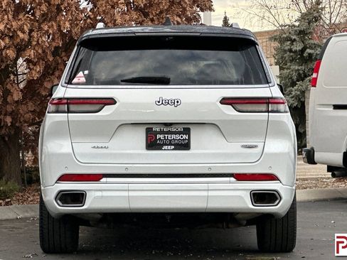 Used 2023 Jeep Grand Cherokee L Summit w/ Advanced Protech Group IV image 5