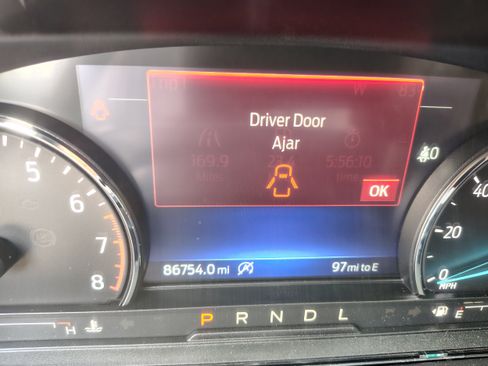 Used 2021 Ford Explorer XLT AWD/4WD image 29