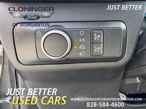 Used 2020 Ford Escape SE image 22