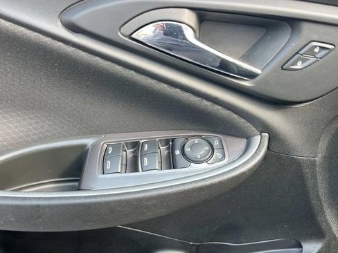 Used 2023 Chevrolet Malibu LT FWD image 26